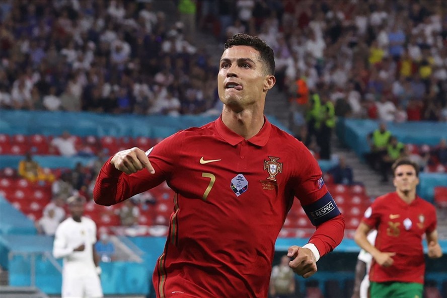 Ronaldo ghi bàn thế nào?