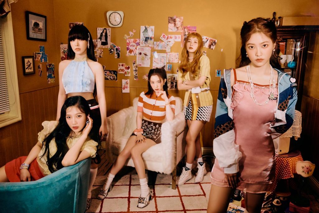 RED VELVET trở lại đường đua âm nhạc với MV Queendom