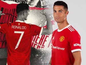Số lượng áo đấu mà Manchester United cần bán để thu hồi vốn chuyển nhượng Ronaldo là bao nhiêu?