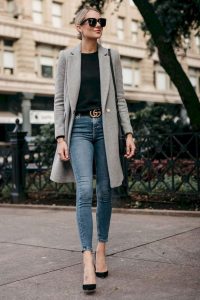 Skinny jean cũng là một item khá dễ phối đồ